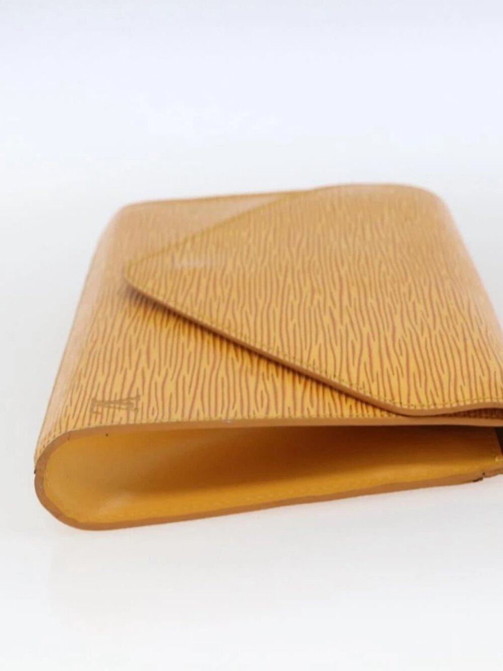 LOUIS VUITTON Epi Art Deco Clutch Bag Yellow M52639 LV Auth 168163 - Picture 4 of 16